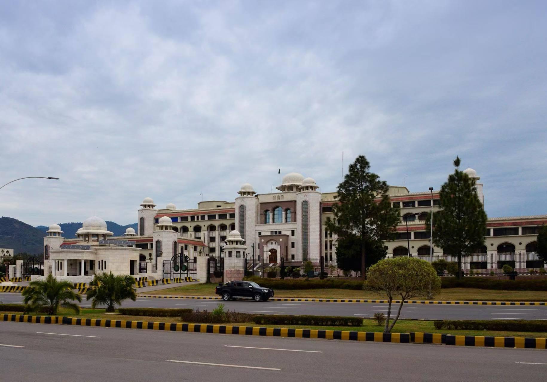 Bridging Policy & Power: What Pakistan’s New Government-Industrialist Sustainability Push Means for the Future